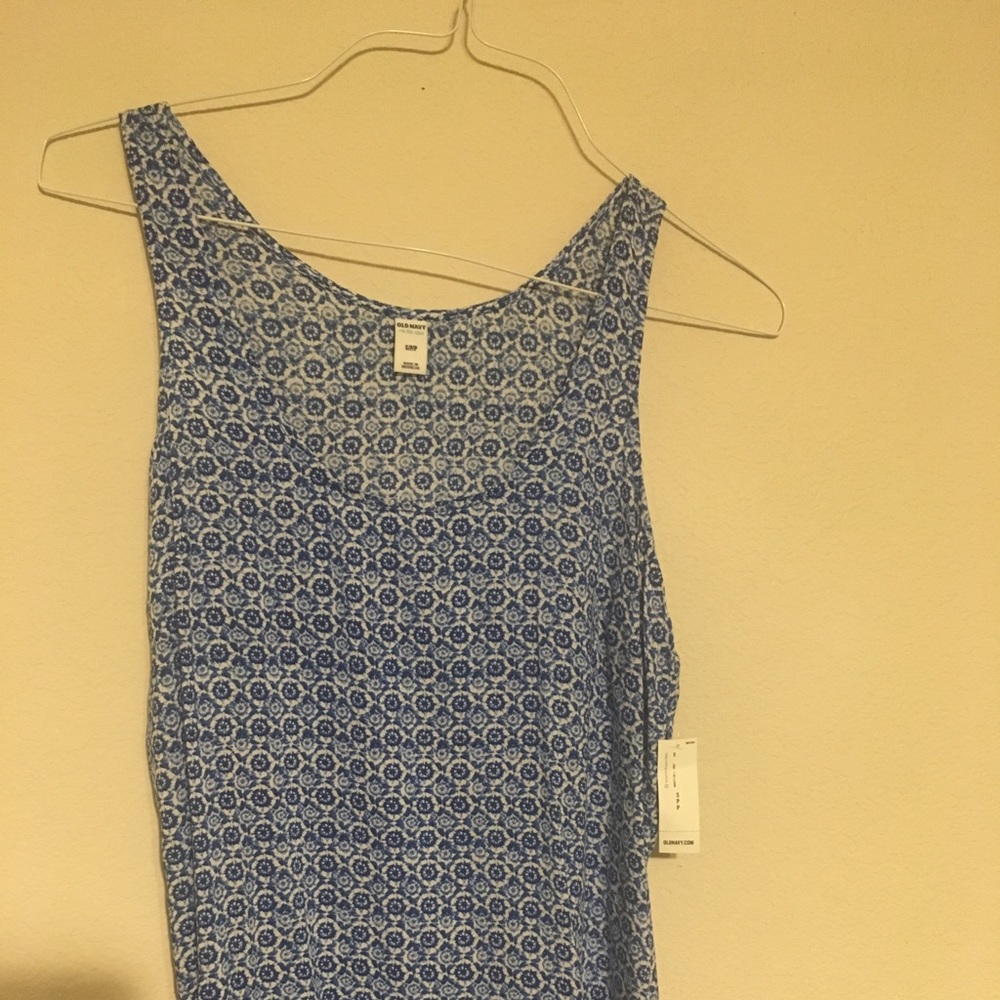 Old Navy tank NWT